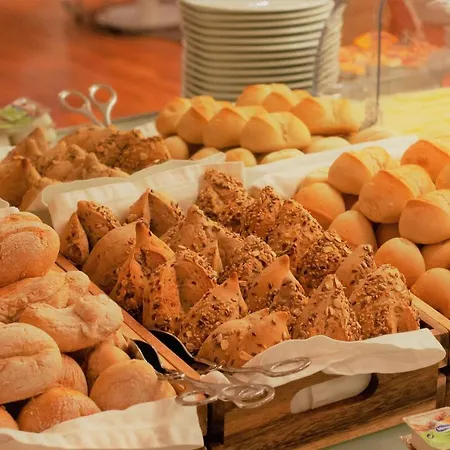 波尔图特林达德酒店 酒店