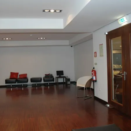 波尔图特林达德酒店 酒店 4*