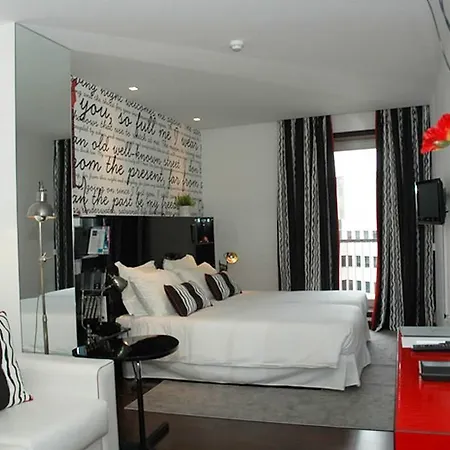 波尔图特林达德酒店 4* 波尔图