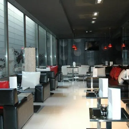 波尔图特林达德酒店 波尔图