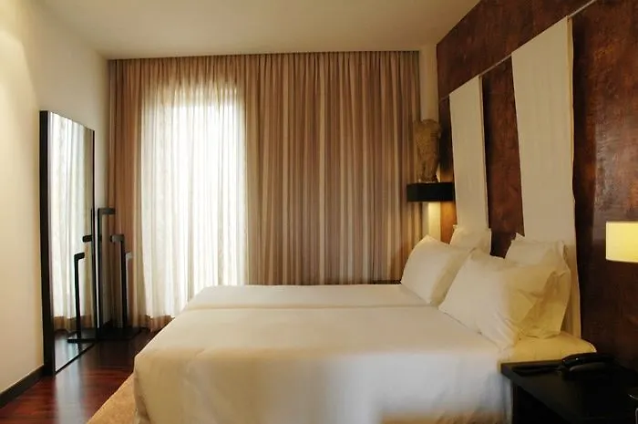 トリンダード 4*